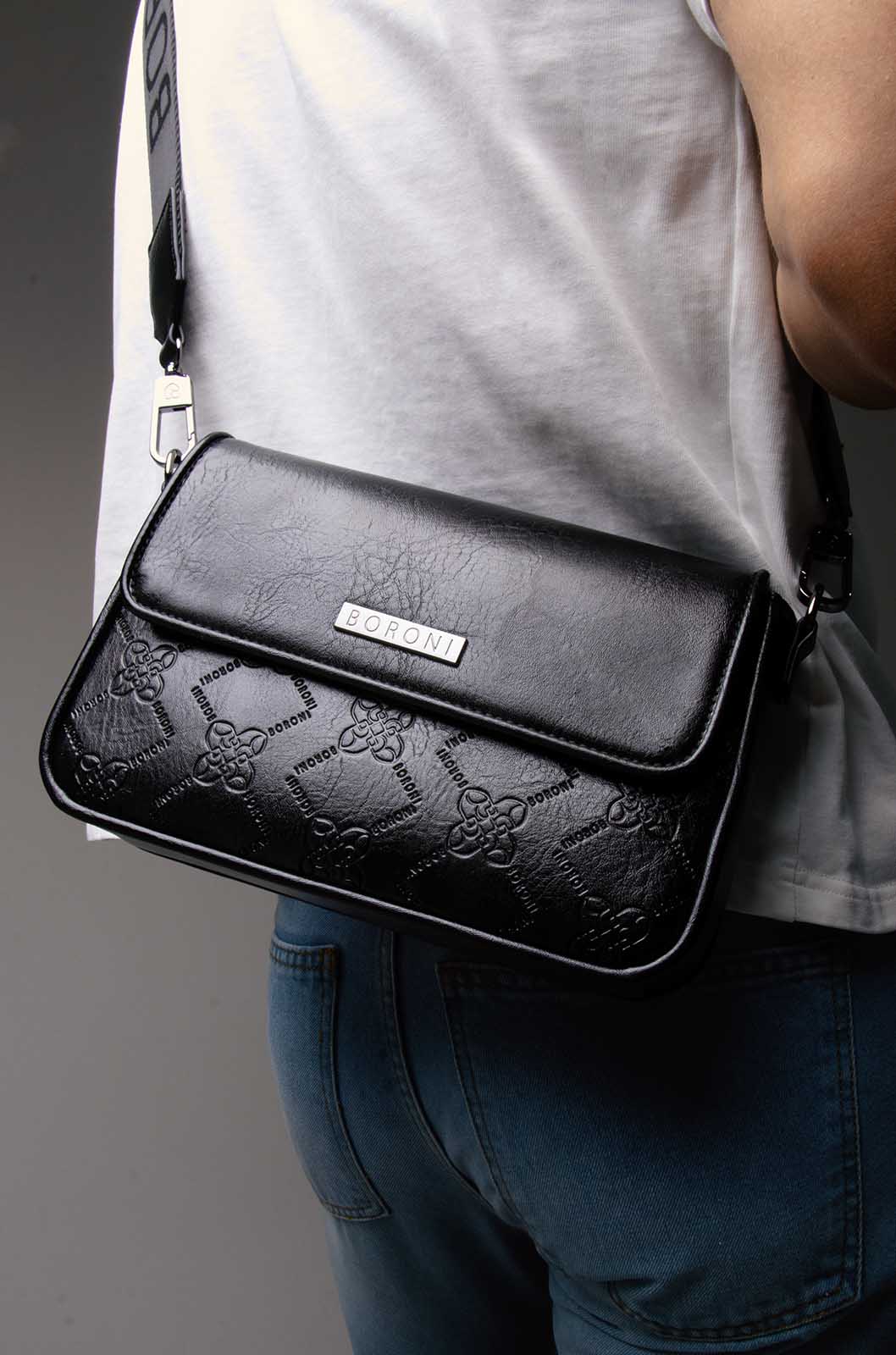 BANDOLERA CROSSBODY NEGRO | TEXTURA CORREA AJUSTABLE