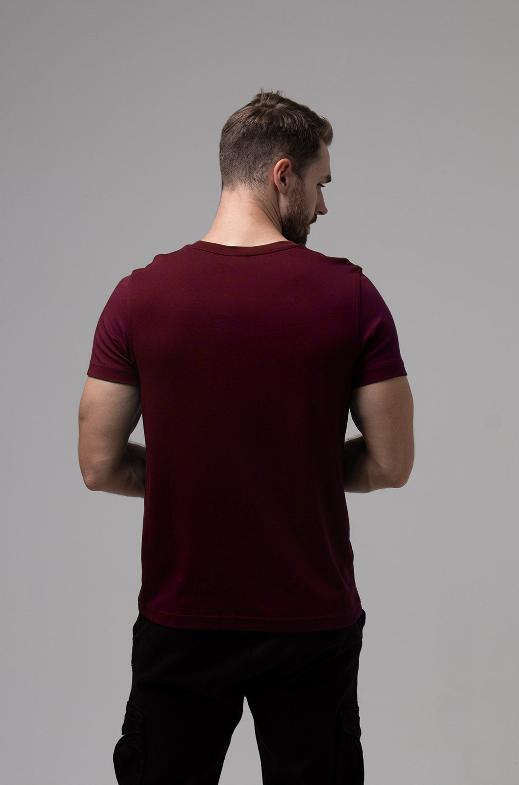 Playera cuello redondo verona de algodón pima vino - Main Image