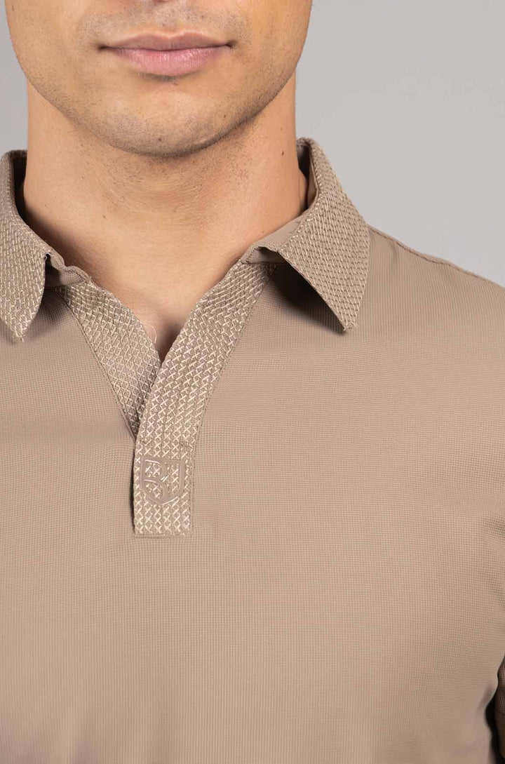 PLAYERA TIPO POLO MANGA CORTA COLECCIÓN LUXURY | KHAKI