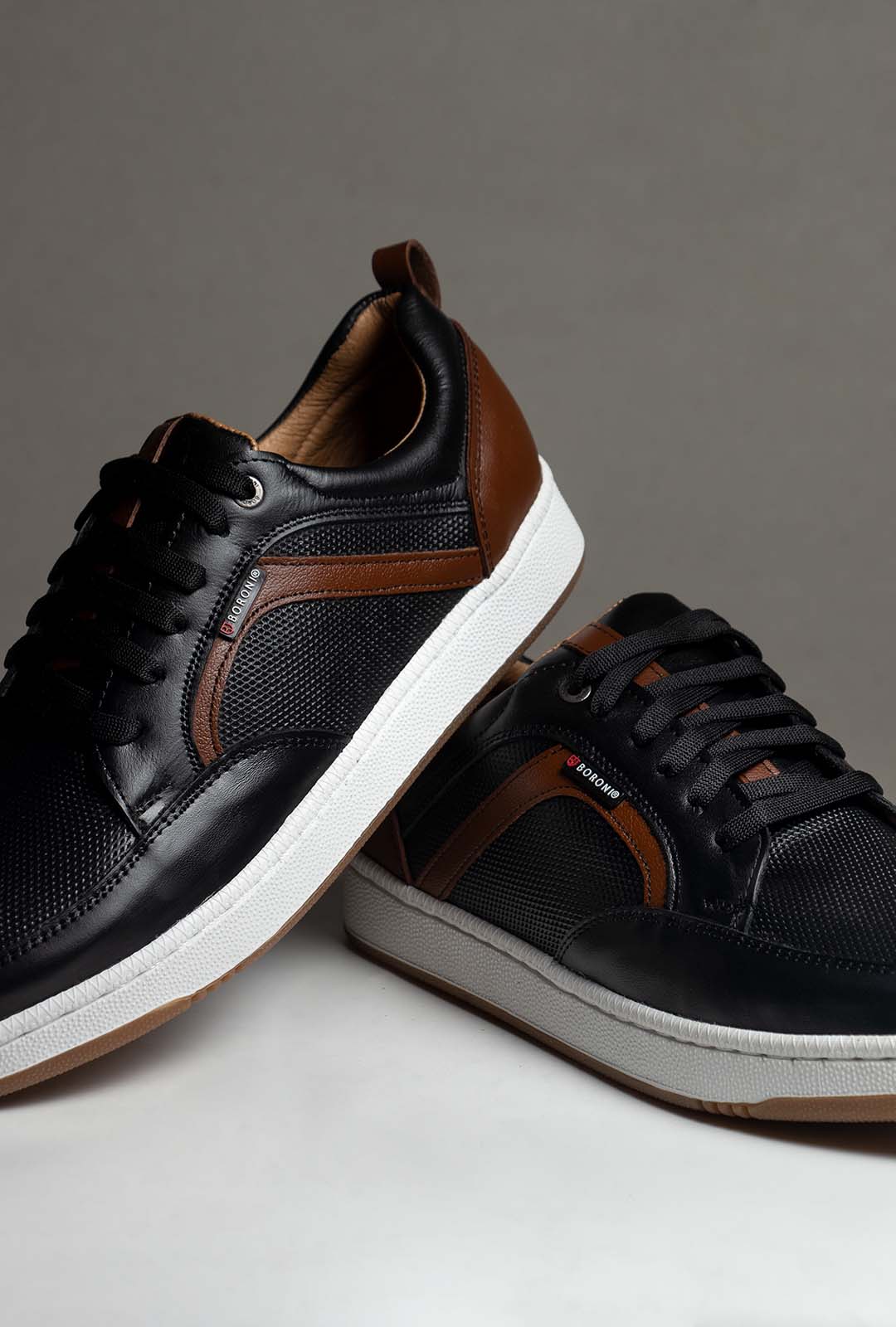 SNEAKER CASUAL | NEGRO/SHEDRON