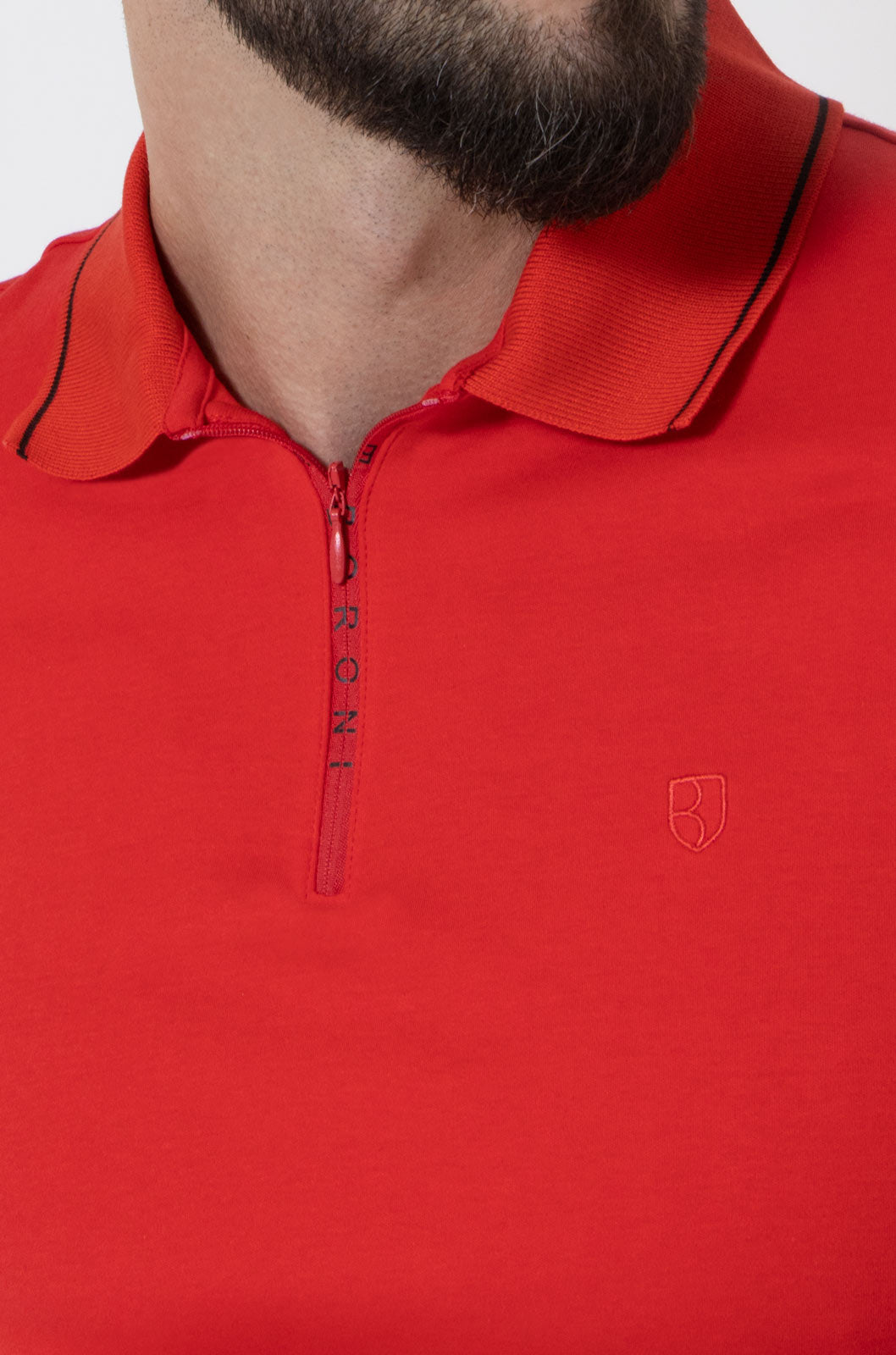 PLAYERA POLO SLIM ALGODÓN PIMA | ROJA CON DETALLES NEGROS EN CREMALLERA